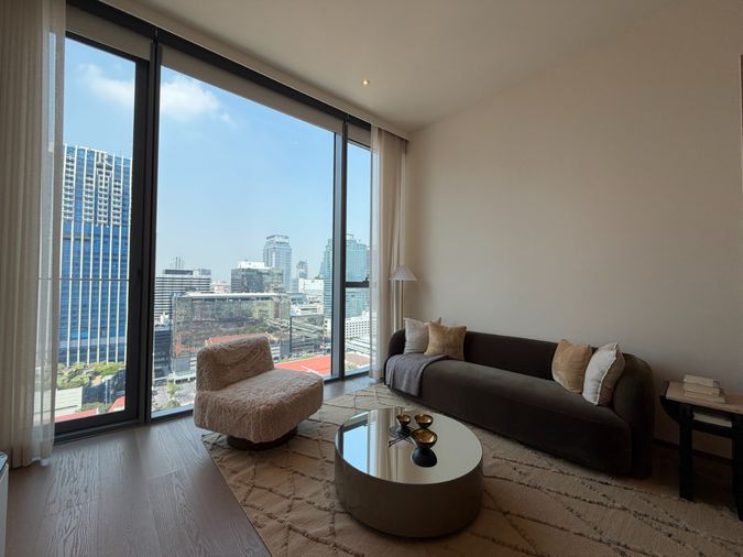SCOPE Langsuan ราคาโครงการ  1 ห้องนอน ตกแต่งครบพร้อมเข้าอยู่ ด้วยเฟอร์นิเจอร์ OLIVIA LIVING