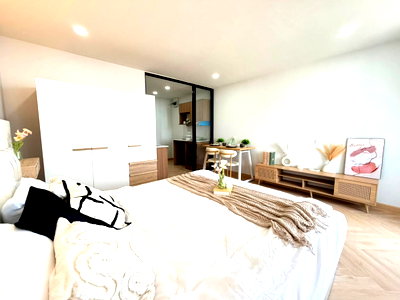Condos for sale Lat Phrao Wang Hin Road : Saturnplace170526 for sale  Ratchaarpa tower