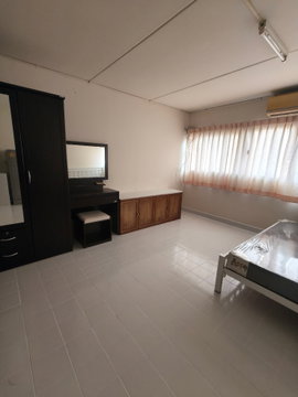 เมืองทองคอนโด อาคาร C1 ชั้น10 ปูพื้นกระเบื้องใหม่ เตียงที่นอนใหม่ พร้อมเข้าอยู่