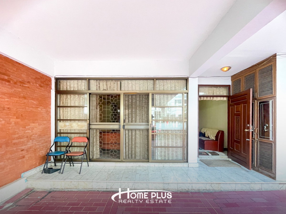 รูป  ทาวน์โฮมหรู 4 ชั้น โครงการภัทราวิลล่า 3 (Pattra Villa 3) ทำเลศักยภาพ ใกล้ MRT ท่าพระ และเดอะมอลล์ท่าพระ - รูปที่ 3/20