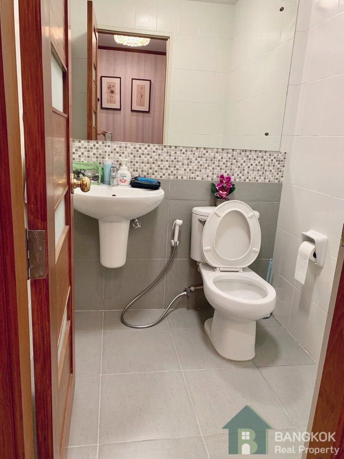 picture Town Plus Kaset Nawamin | Modern 3 Bed 3 Bath Townhouse  - 5/19