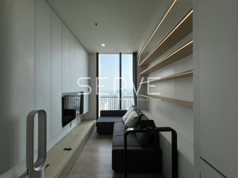 1 Bed Large Room Super High Fl. 35+ Good View and Good Location Close to BTS Asok & MRT Sukhumvit at Noble BE19 Condo / For Rent