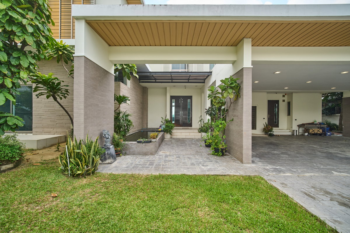 picture FOR SALE 🏡 Perfect Masterpiece Lakeside - 3/24