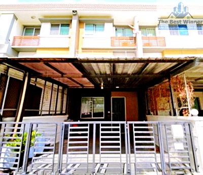 Townhouses for rent Bangkok : Home Office for rent, 3 floors, Town Plus On Nut (Lat Krabang), can be used as an office, also for living near the garden,  open view✅