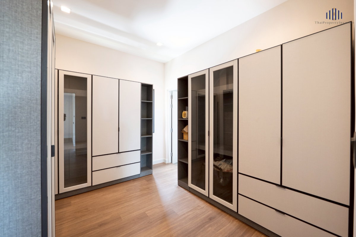 picture Below Launch Price! Detached Modern Home at Venue ID Phaholyothin - Rangsit. Never Lived In! Best Location in the Project! Fully Equipped Common Areas - 45/79