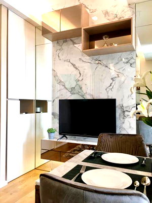Condos for rent : 🎊 For Rent Condo THE SAINT RESIDENCES Building C, Floor 20,1 bed room, Room size 30.00 sqm