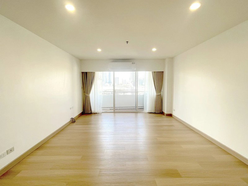 รูป A036086 The Executive Regent - รูปที่ 3/5