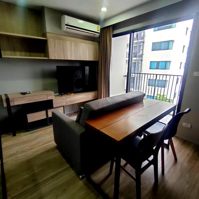 เช่าคอนโด รร.นานาชาติโชรส์เบอรี่  : 💙💛❤️(For Rent)Blossom Condo Sathorn Charoenrat 🚝 BTS สุรศักดิ์(มีรถตู้รับส่ง)
