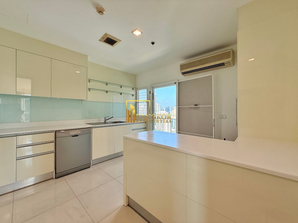 รูป Large 5 Bedroom Duplex Penthouse For Rent in Asoke Area - BR21366AP - รูปที่ 10/60
