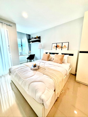 Condos for sale 700 Year Sports Arena Chiang Mai : 🔥 Condo for Sale – Corner Unit with Mountain View 🔥