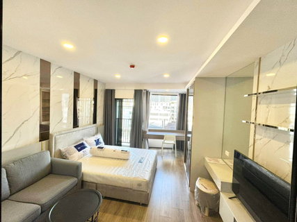 รูปภาพ Condo for rent : SOHO Bangkok Ratchada Studio Fully furnished Built-in furniture near MRT Huai Khwang