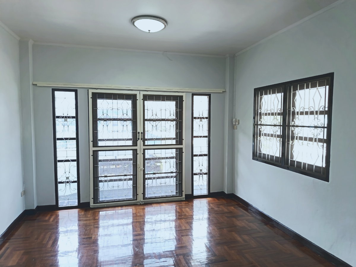 รูป ขาย บ้านเดี่ยวห้องมุม หมู่บ้านปรีชา 2 ชั้น ขนาดเนื้อที่ดิน 90 ตารางวา  - รูปที่ 10/26