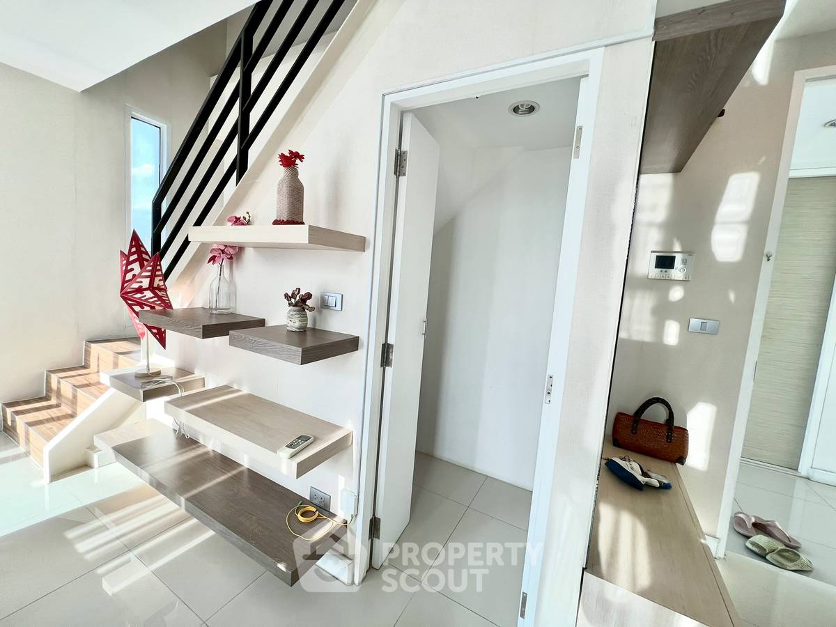 picture 2-BR Condo at The Sky Sukhumvit near BTS Udom Suk (ID 2911432) - 4/8