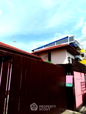 บ้านเดี่ยว วิทยาลัยอาชีวศึกษาธนบุรี : บ้าน 5-ห้องนอน ใกล้ MRT ไฟฉาย (ID 2893646)