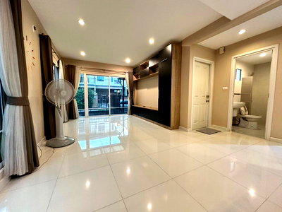 Twin houses for sale Tesco Lotus Srinakarindra : For Sell at   The Plant Theparak Village