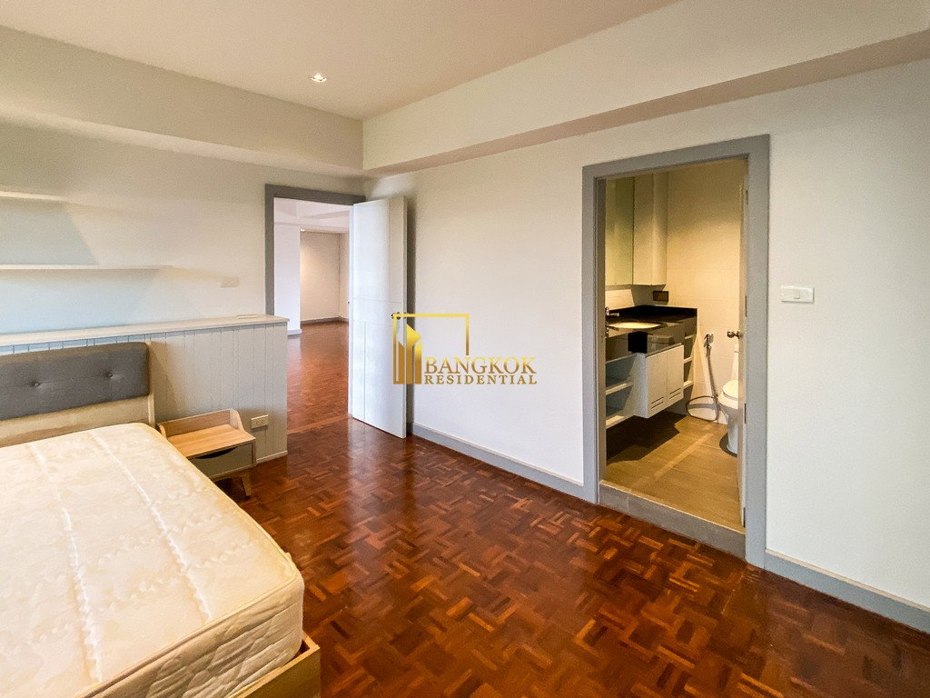 รูป Renovated 3 Bedroom Apartment in Sukhumvit 19 - BR0838AP - รูปที่ 13/30