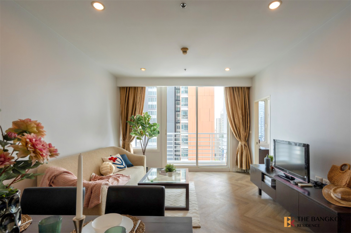 picture Siri Residence near BTS Phrom Phong Full-featured common area - 5/10