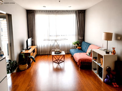 Condos for sale : Large 52.24 SqM Condo in Sukhumvit 26, 16.05% Below Market Price - U1696954