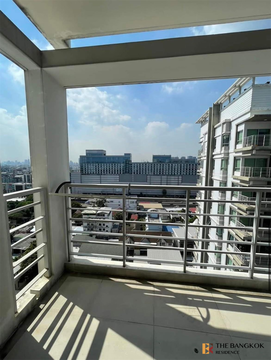 The Room Ratchada-Ladprao near MRT Ladprao Station