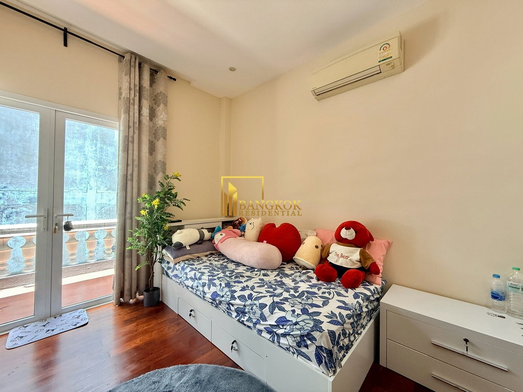 รูป Renovated 5 Bedroom House For Rent in Phra Khanong Area - BR28318SH - รูปที่ 35/47