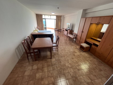 For Sale: Cha-Am Beach Club Beachfront Condo with Sea View 17th Floor