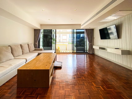รูปภาพ Renovated 3 Bedroom Apartment in Sukhumvit 19 - BR0838AP