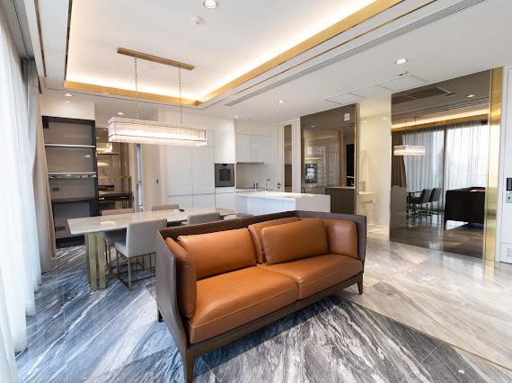 รูป LTHC15438 – Ultra Luxury Condo for Rent Phrom Phong | Exclusive City Lifestyle | Near BTS Phrom Phong | 170,000 THB - รูปที่ 2/7