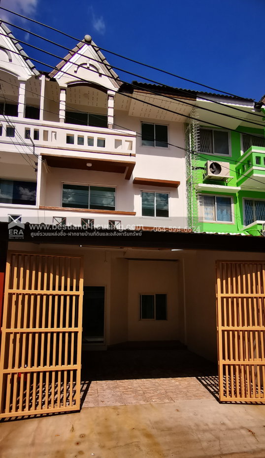 รูป ขายทาวน์โฮม 3 ชั้น นวมินทร์155 เข้าซอย 200 เมตร ปรับปรุงใหม่ทั้งหลังพร้อมอยู่ ทำเลดี - รูปที่ 2/34