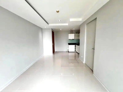 ขายคอนโด : A035677 Beverly 33