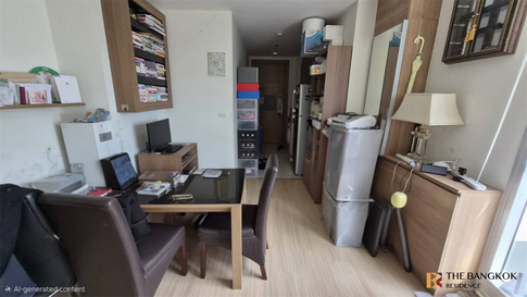 RHYTHM Ratchada-Huaikhwang near MRT Huai Khwang Station Room available, ready to move in