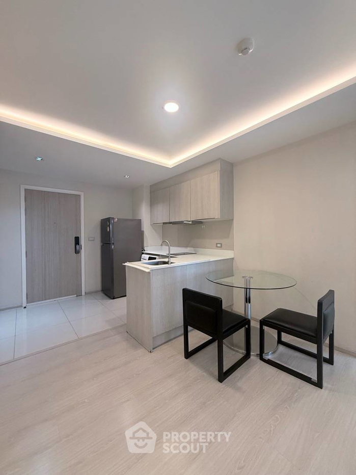 picture 2-BR Condo at Vtara 36 near BTS Thong Lor (ID 2910518) - 8/30