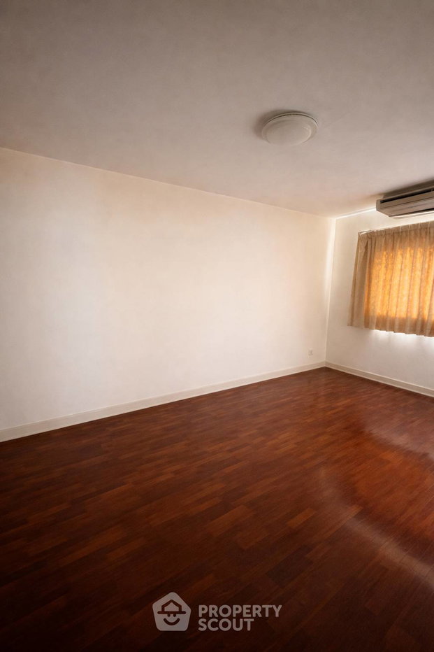 รูป คอนโด 3-ห้องนอน ที่ พหลโยธิน ปาร์ค คอนโดมิเนียม ใกล้ BTS สะพานควาย (ID 2912642) - รูปที่ 8/12