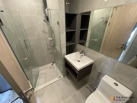 Nue District R9 near MRT Rama 9 Station