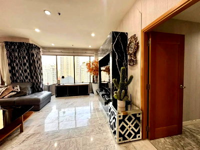 Condos for sale : A036080 The Emporio Place