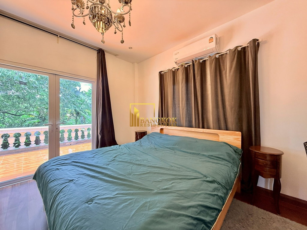 รูป Renovated 5 Bedroom House For Rent in Phra Khanong Area - BR28318SH - รูปที่ 22/47