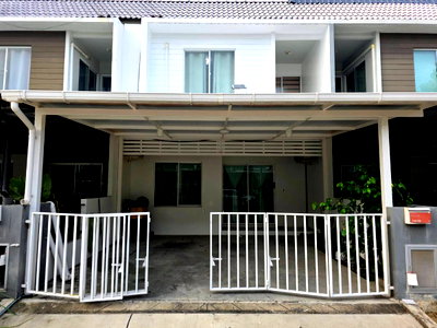Townhouses for sale Samut Prakarn :  Townhouse for sale, The Colors Premium Bangna-Wongwaen.