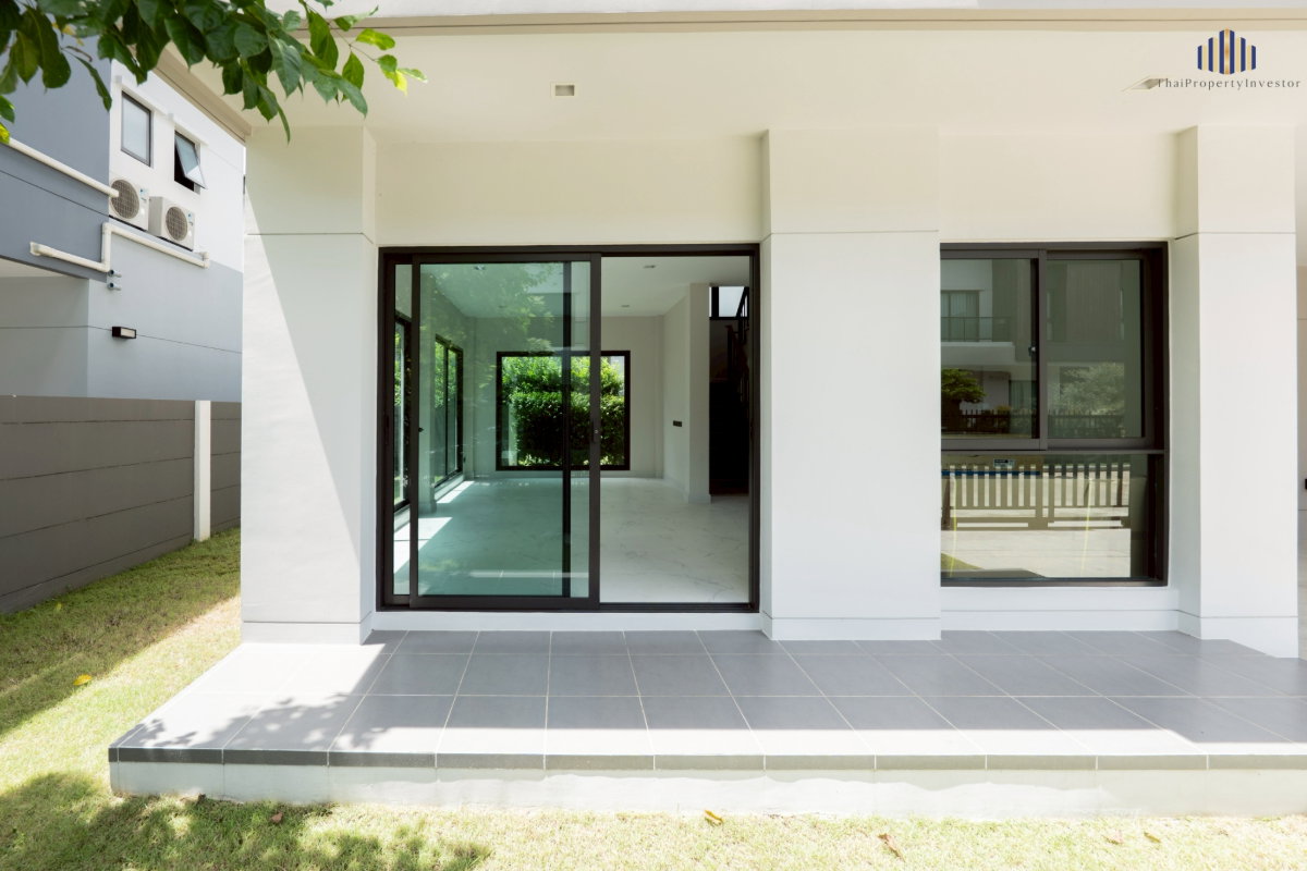 picture Below Launch Price! Detached Modern Home at Venue ID Phaholyothin - Rangsit. Never Lived In! Best Location in the Project! Fully Equipped Common Areas - 35/79