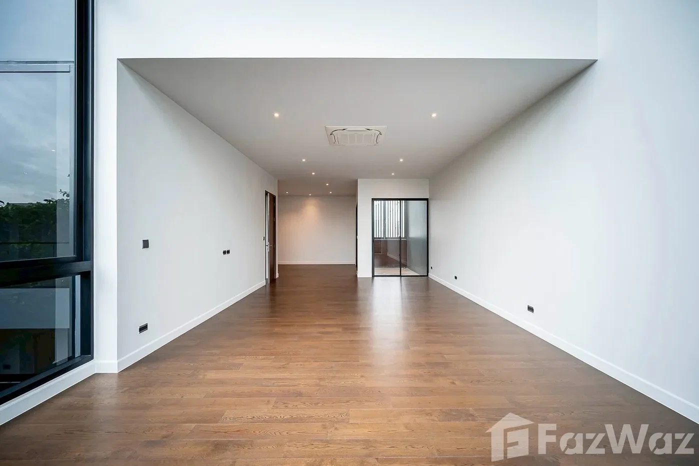 รูป ขาย บ้านเดี่ยว 4 ห้องนอน ในโครงการ บูก้าน กรุงเทพ กรีฑา 6292160 - รูปที่ 8/47