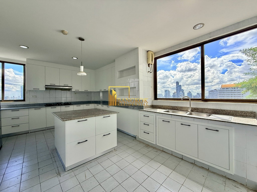 รูป Large 4 Bed Apartment with Private Terrace in Phrom Phong - BR21186AP - รูปที่ 15/50