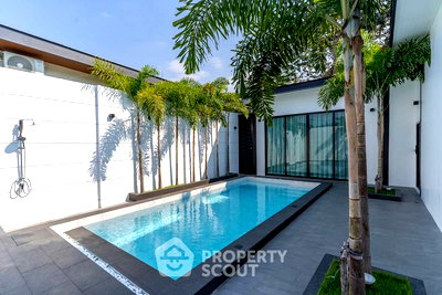 Houses for sale Bang Lamung Chonburi : 4-BR Villa close to East Pattaya (ID 2916397)