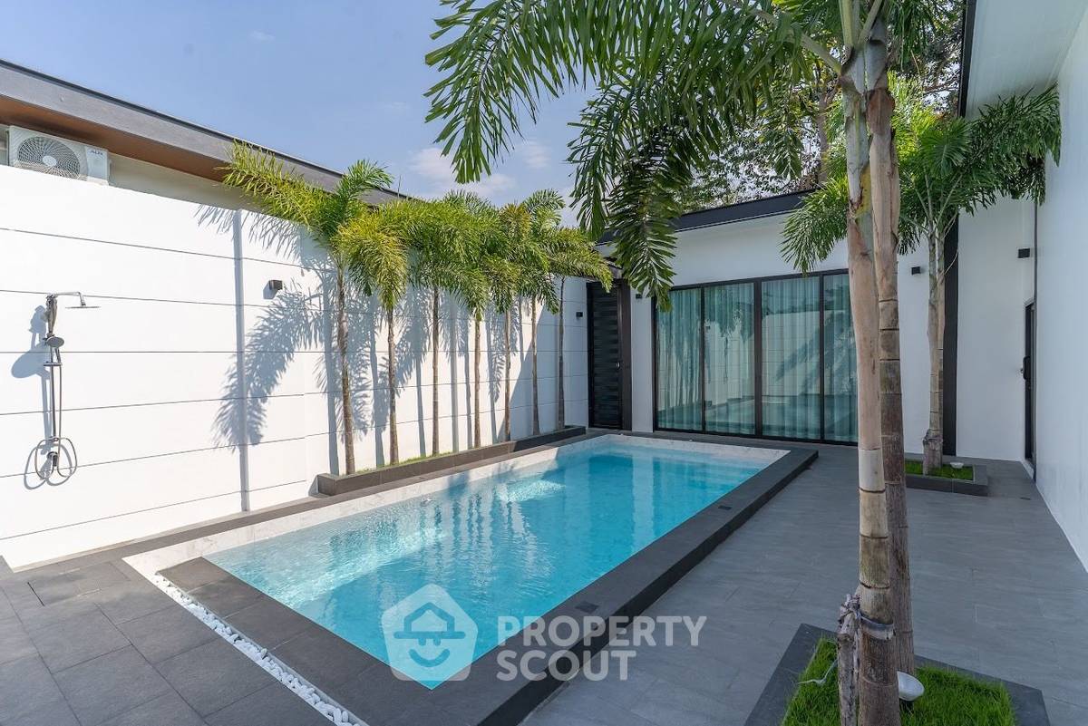 รูป วิลล่า 4-ห้องนอน ใกล้ พัทยาตะวันออก (ID 2916397) - รูปที่ 1/20