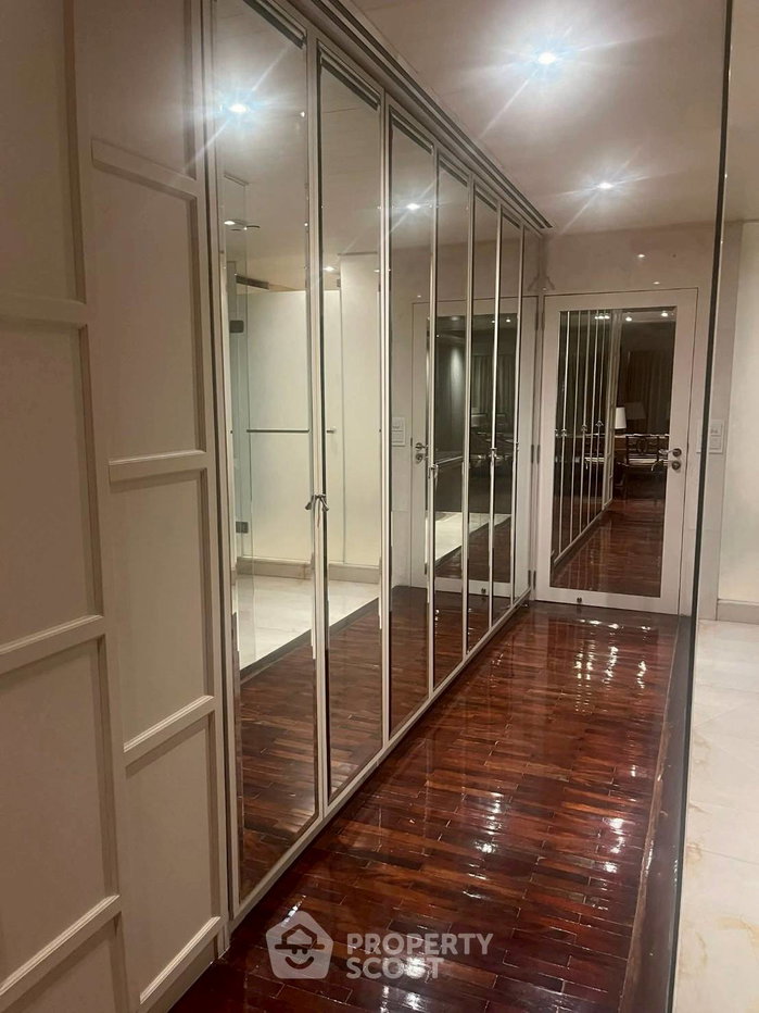 รูป คอนโด 2-ห้องนอน ที่ ณุศา สเตท ทาวเวอร์ คอนโดมิเนียม ใกล้ BTS สะพานตากสิน (ID 2915005) - รูปที่ 4/15