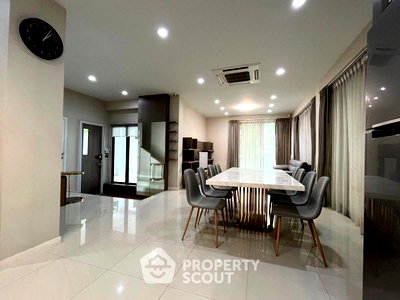 บ้านเดี่ยว คริสตัล ดีไซน์ เซ็นเตอร์ : บ้าน 3-ห้องนอน ใน คลองจั่น (ID 2916422)