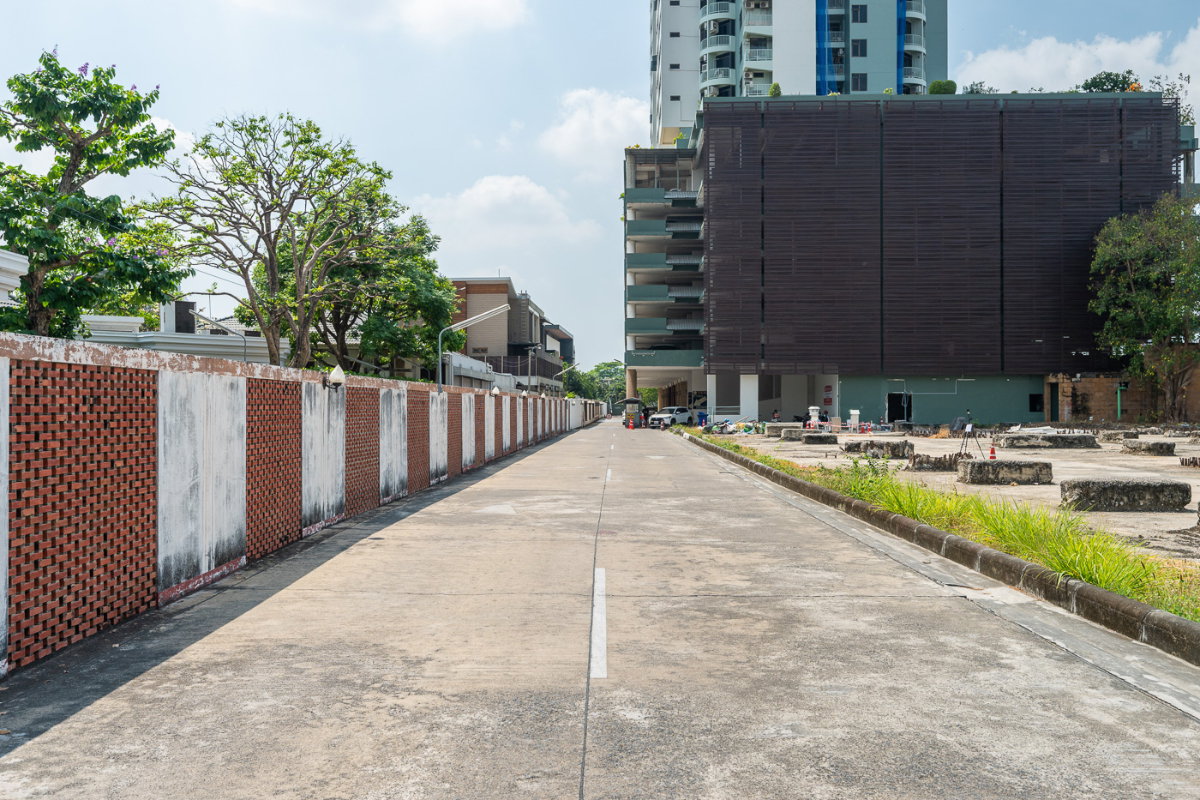 picture Rattanakosin Island | 📍 Near Chaeng Watthana Road - 43/47