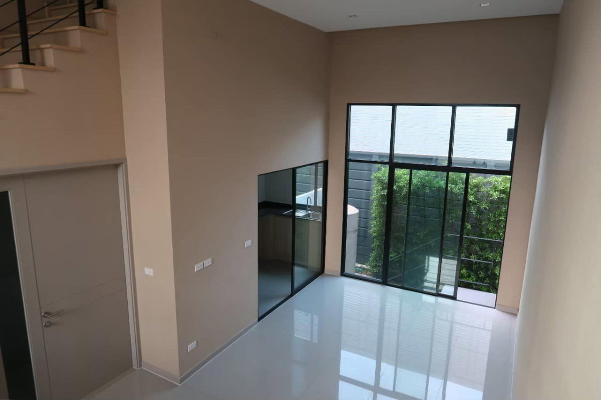 รูป P0742/[/เช่า] ทาวน์โฮมดีไซน์โมเดิร์น ทำเลทอง: อาร์เด้น พัฒนาการ (Arden Pattanakan) - รูปที่ 2/17