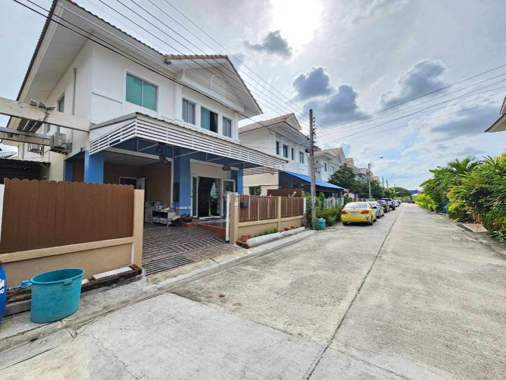 รูป ขายบ้านแฝด ทำเลดี ต่อเติมพร้อมอยู่ โครงการบุรีรมย์ เทพารักษ์  - สุวรรณภูมิ  - รูปที่ 2/15