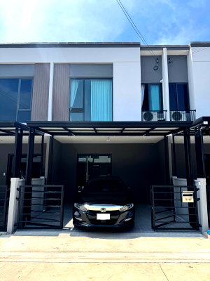 Townhouses for rent : Code: 26KJ2464  for rent Pleno Sukhumvit-Bangna 3 🔥🔥 Line ID: @kjcondo (with @)🔥🔥