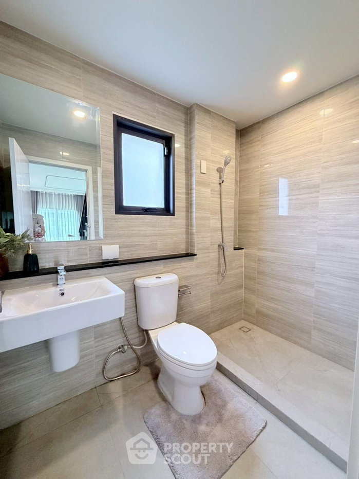 รูป บ้าน 4-ห้องนอน ที่ แกรนด์ บริทาเนีย พระราม 9-กรุงเทพกรีฑา ใกล้ ท่าอากาศยานสุวรรณภูมิ (ID 2883524) - รูปที่ 16/27