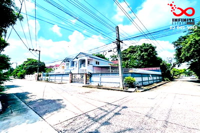 บ้านเดี่ยว กรุงเทพมหานคร : ขายบ้านเดี่ยว หมู่บ้านธารารมณ์  2ชั้น หลังมุม  125 ตรว.รามคำแหง 150  ถนนรามคำแหง