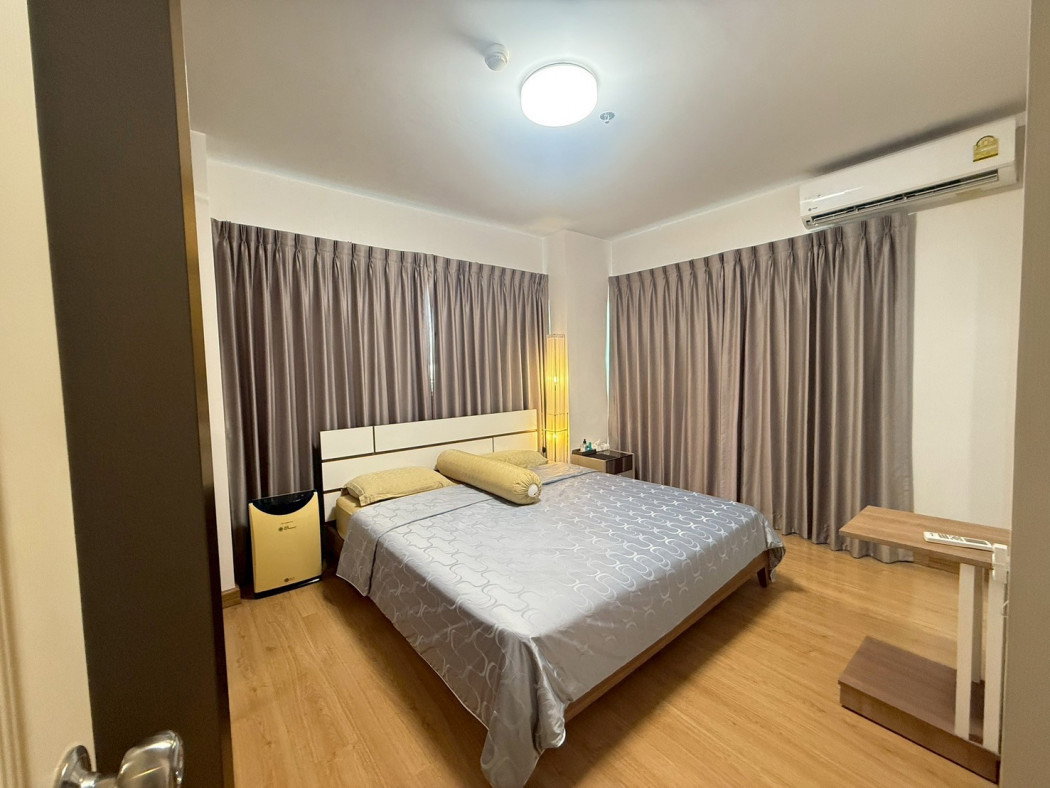 picture  Corner condo unit for sale at Supalai Veranda Rattanathibet. This is a special unit, only one per floor, with open views on two sides - 8/12